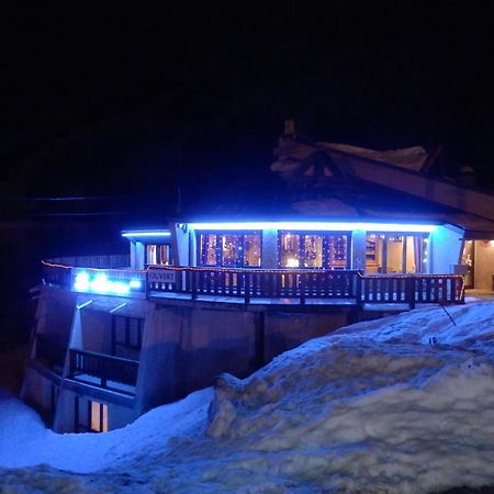 فندق Le Sestriere ألو المظهر الخارجي الصورة