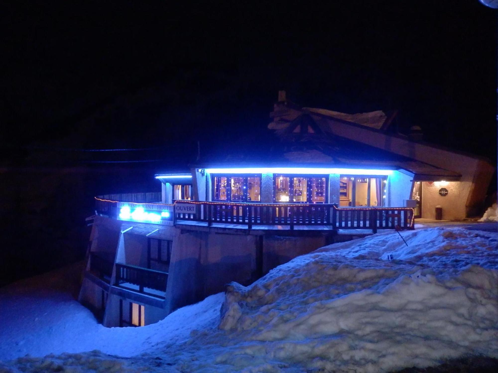 فندق Le Sestriere ألو المظهر الخارجي الصورة